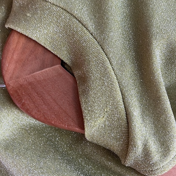 Pull&Bear one sleeve lime green shimmery dress - Picture 6 of 8